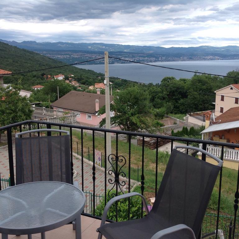 Apartman Dubravka 1 Lovran Bagian luar foto