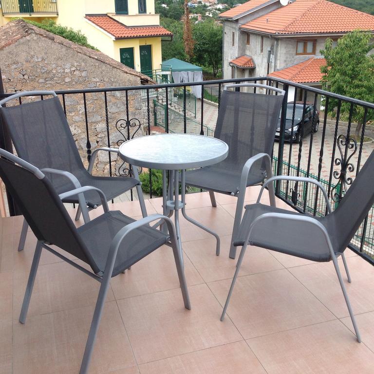 Apartman Dubravka 1 Lovran Bagian luar foto