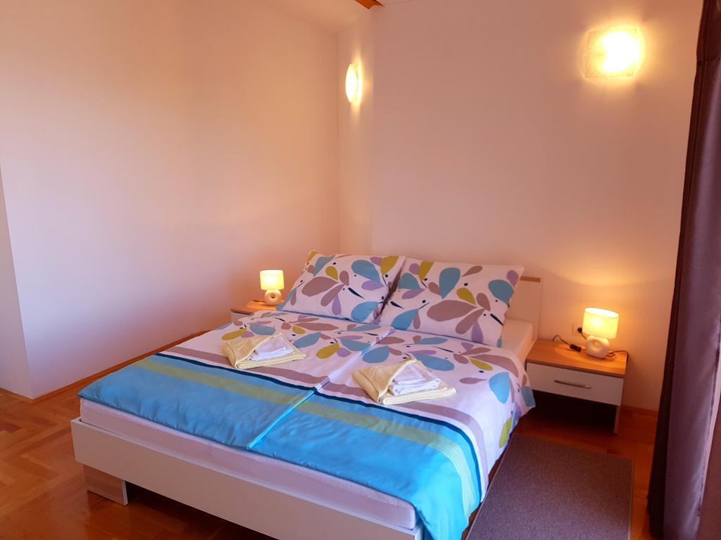 Apartman Dubravka 1 Lovran Bagian luar foto