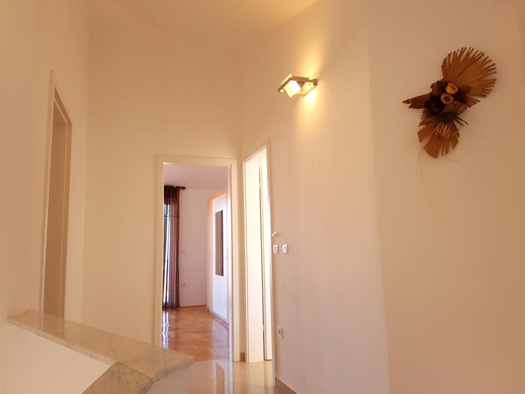 Apartman Dubravka 1 Lovran Bagian luar foto