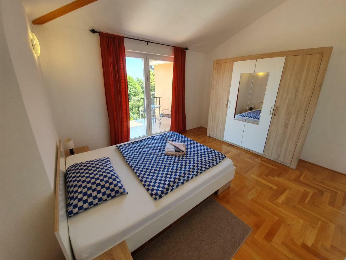Apartman Dubravka 1 Lovran Bagian luar foto