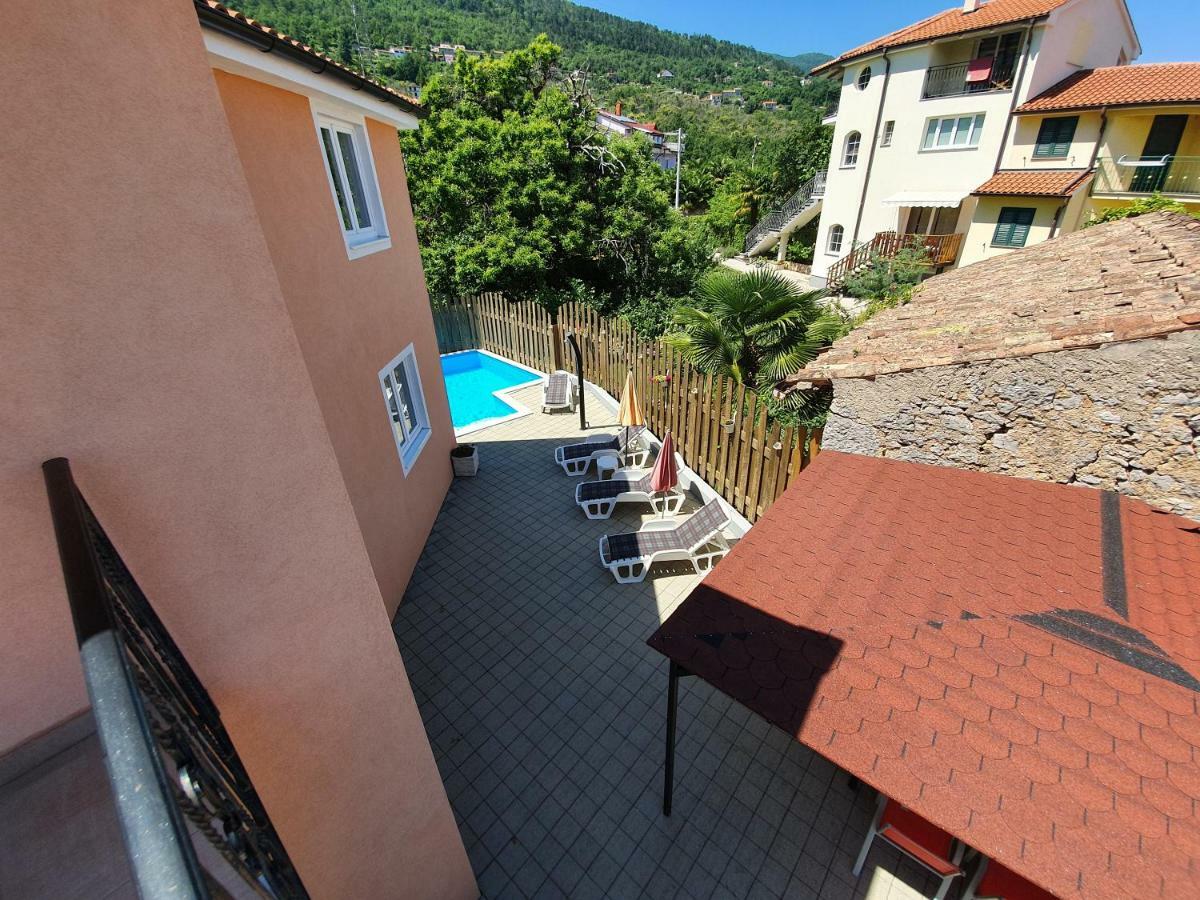 Apartman Dubravka 1 Lovran Bagian luar foto